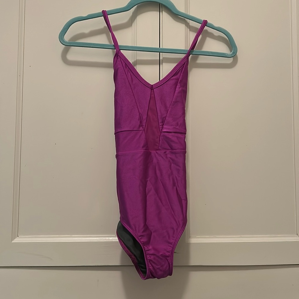 FIVE DANCEWEAR/FIVE THE LABEL magenta leotard